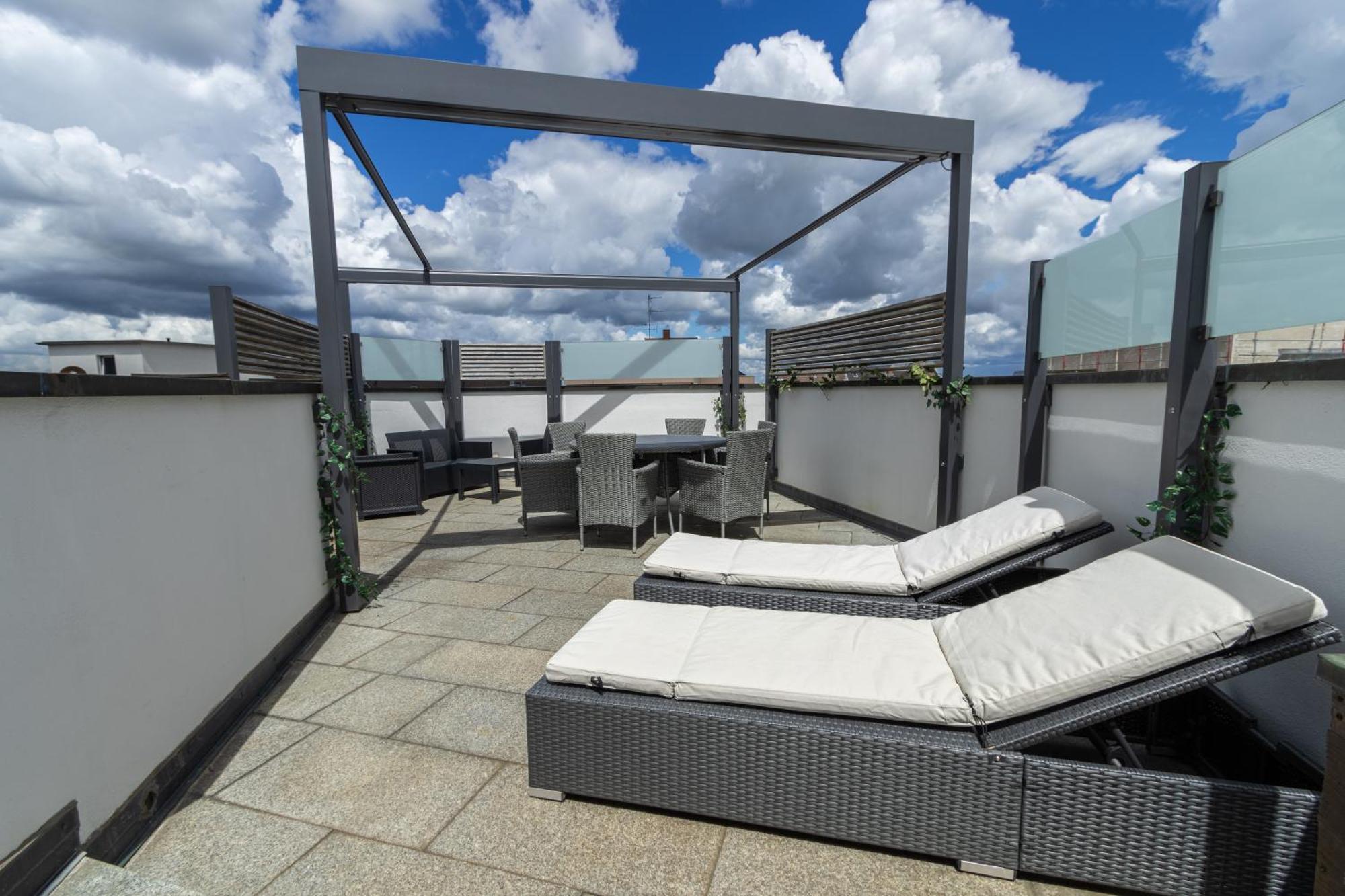 Penthouse-Maisonette - City Center, Highspeed Internet, Garage 보름스 외부 사진