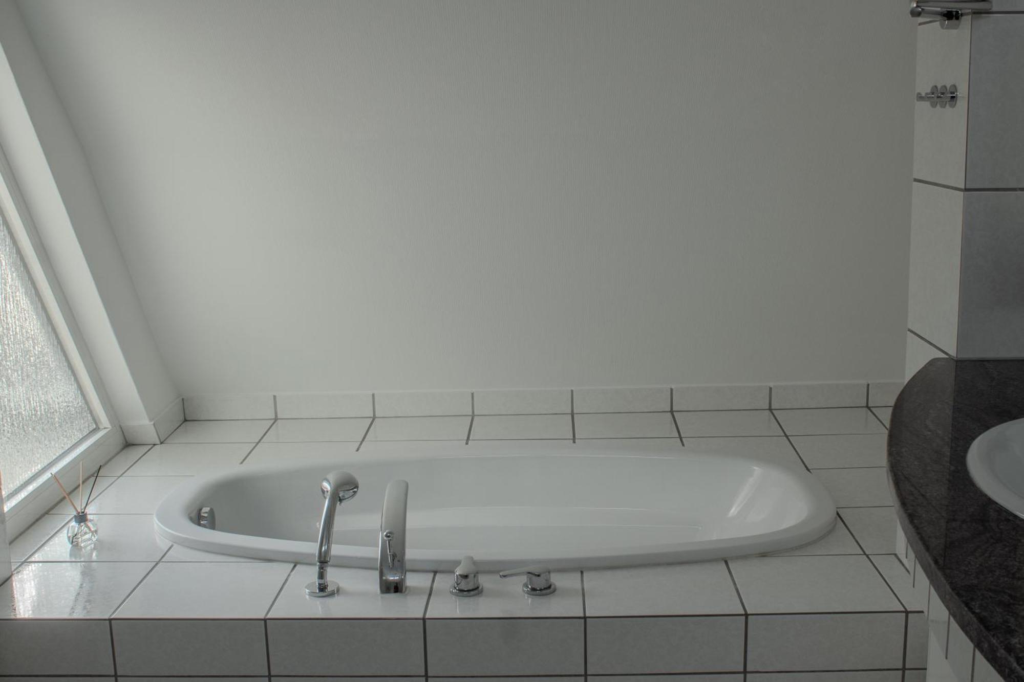Penthouse-Maisonette - City Center, Highspeed Internet, Garage 보름스 외부 사진